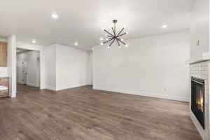 19-web-or-mls-1806-N-Black-Elm-Ln-19