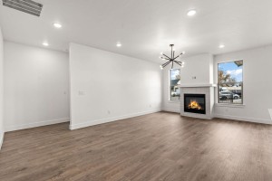 23-web-or-mls-1806-N-Black-Elm-Ln-23