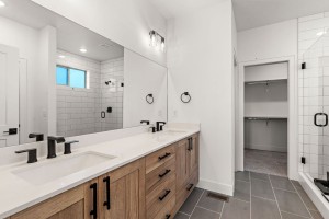 26-web-or-mls-1806-N-Black-Elm-Ln-26